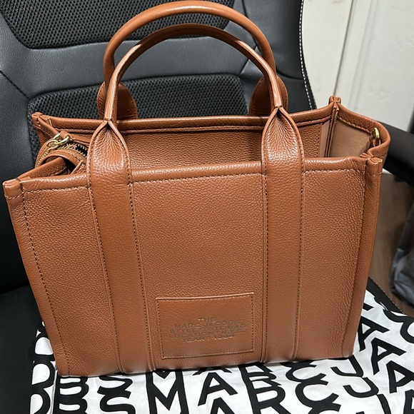 Marc Jacobs Medium Tote Bag - Picture 2 of 14